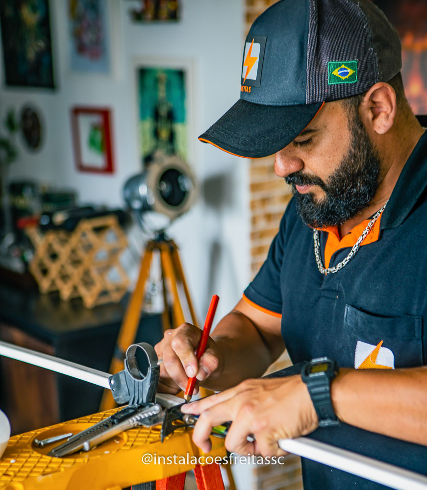 Rober Freitas - Instalações Elétricas Freiras, Ar condicionado, leds, eletricista em Joinville, Balneário Camboriú, Itajaí, Barra Velha-12
